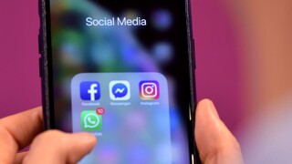 EÚ zakročí proti dezinformáciám, manipulatívne príspevky zmaže