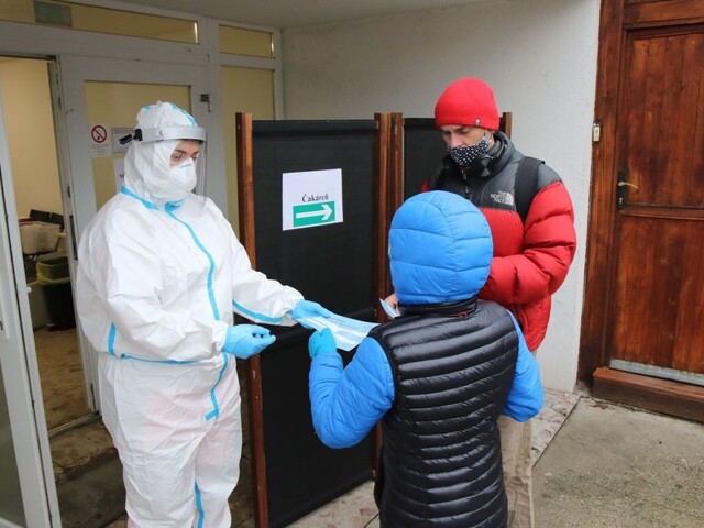 Prichádza tretia vlna? Opatrenia bude zrejme potrebné sprísniť