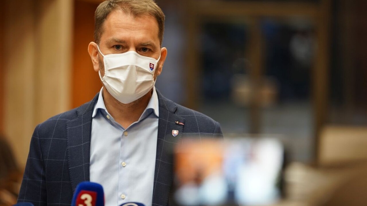 Chcel som ukázať, že sa to dá, povedal o otvorení škôl premiér