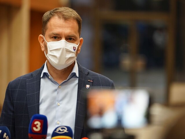 Chcel som ukázať, že sa to dá, povedal o otvorení škôl premiér