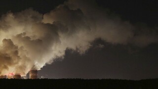 Greenpeace apeluje na Matoviča, začal protest pred úradom vlády