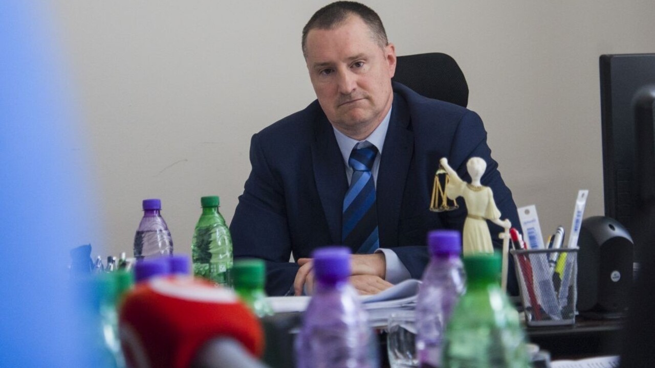 Porušil kódex. Rozhodli o Šufliarskom pre jeho SMS s Kočnerom