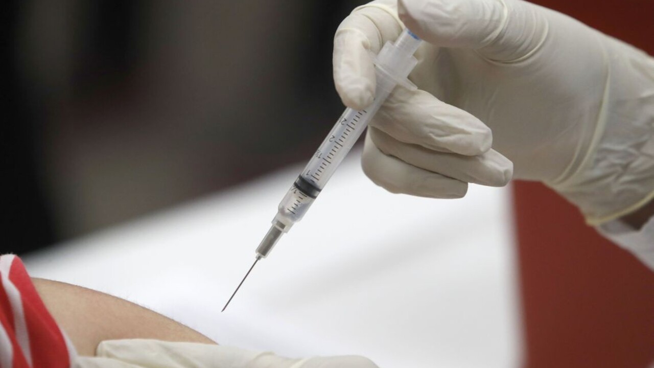 Zastavili vývoj vakcíny, ktorá využívala časť z vírusu HIV