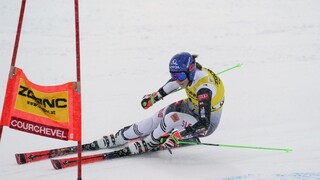 Vlhová vyhrala s náskokom úvodné kolo obrovského slalomu