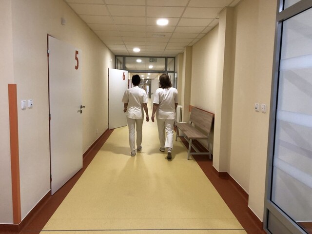 Nákazu zistili aj na psychiatrii, do karantény musel i personál