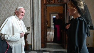 Čaputová sa stretla s pápežom. Ako dar priniesla aj PCR testy