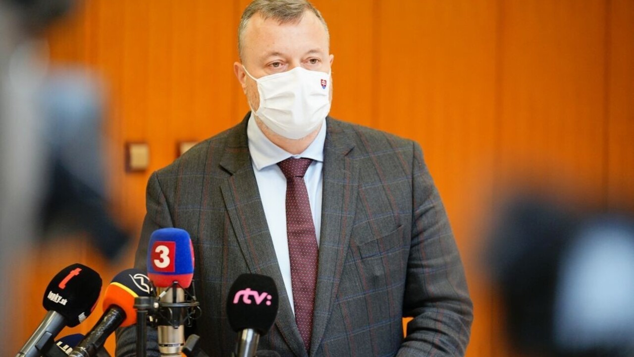 Splatnosť sociálnych odvodov by mohli odložiť až do júna 2021