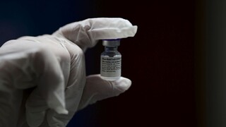 Očkovanie pred Vianocami? Rozhodnú o vakcíne Pfizer-BioNTech