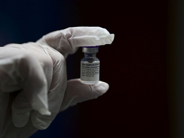 Očkovanie pred Vianocami? Rozhodnú o vakcíne Pfizer-BioNTech