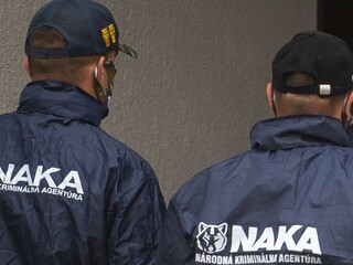 NAKA zasiahla vo firme, ktorá bola spájaná s manželkou premiéra