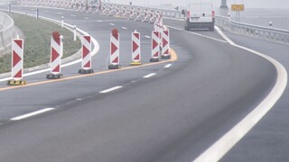 Cestný zákon sa mení, upraví vyvlastnenie i diaľničné reklamy