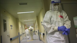 Pribudlo najviac obetí od začiatku pandémie a tisíce nakazených