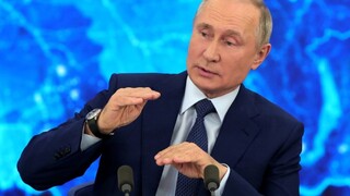 Putin sa nechá zaočkovať. Debata s národom je prvýkrát online