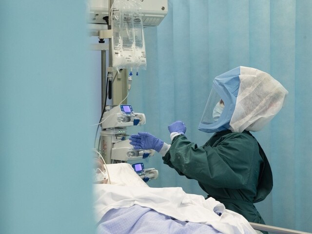 Horší než chrípka. Úmrtnosť na vírus je vyššia, ukázala štúdia