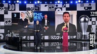 Lewandowski je hráčom roka. Triumfoval pred Messim a Ronaldom