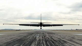 Umelá inteligencia prvýkrát kopilotovala vojenské prúdové lietadlo