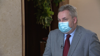 Za oponou s Ondrejom Dostálom