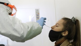 Oba typy testov odhalili takmer 10 tisíc nových nakazených