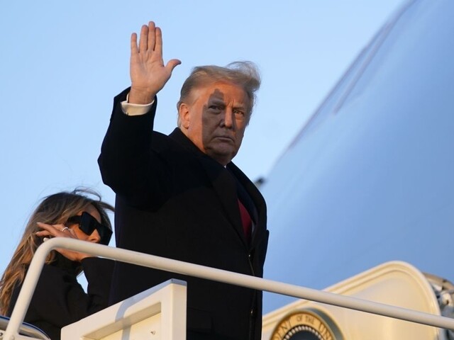 Trump udelil ďalšie milosti, dočkali sa aj jeho odsúdení spojenci