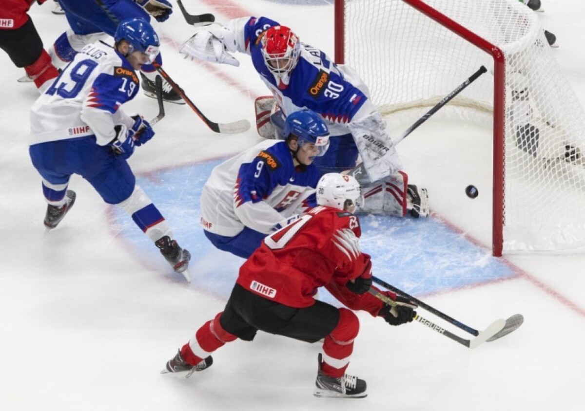 world-juniors-slovakia-switzerland-hockey-01917-0764e18c821445b38ab6571e79d7dde0_14a0b786.jpg
