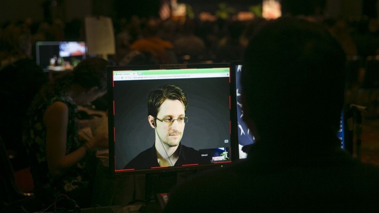 Veselé Vianoce, bábätko. Najznámejší whistleblower sa stal otcom