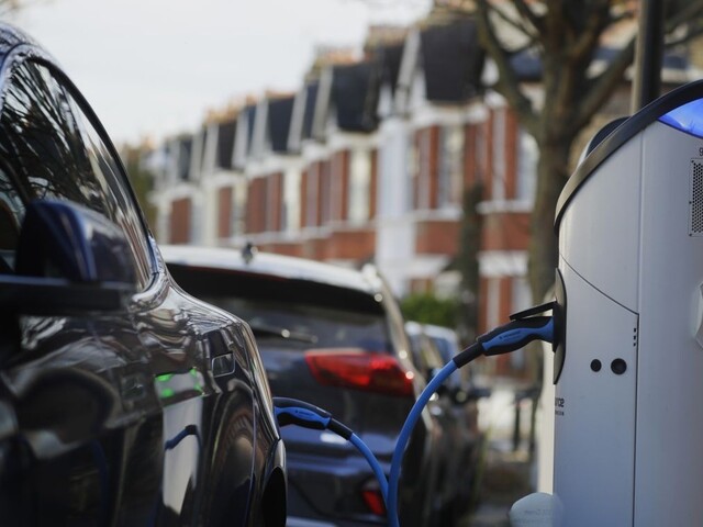Menšia záťaž pre prostredie. Elektromobily budú mať nové kritériá