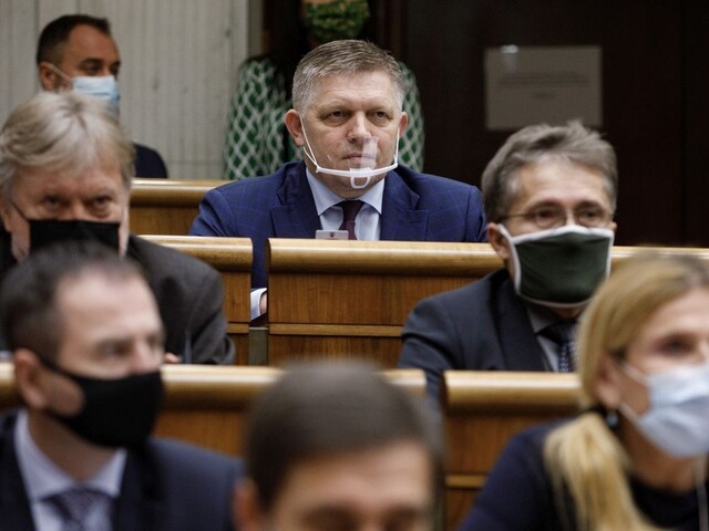 Prítomnosť nakazených vyvolala pobúrenie. Fico hovorí o fašizme