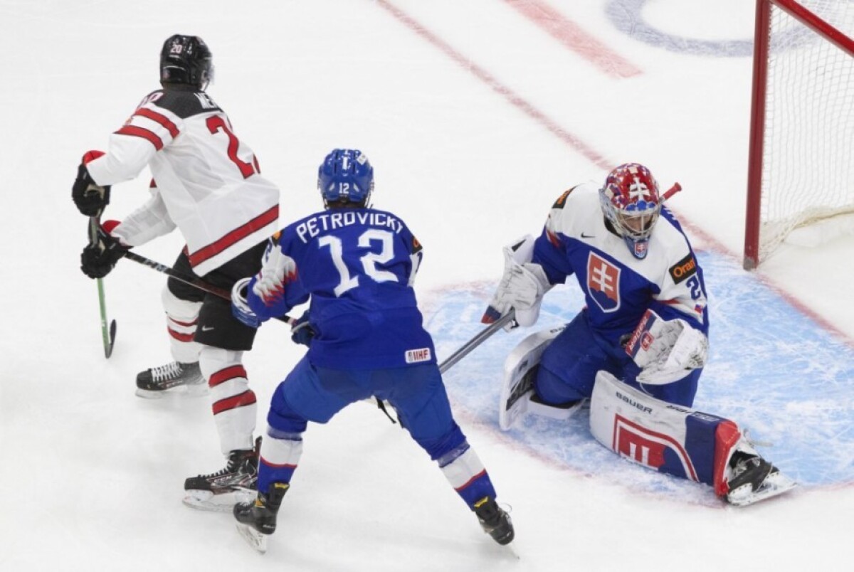 world-juniors-canada-slovakia-hockey-93746-10c3e98eba6d474c8ffa55bb18ae24b6_697bbc07.jpg
