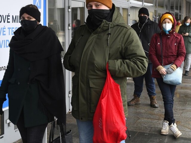 Počet obetí prekonal ďalšiu hranicu, pribudli tisícky nakazených