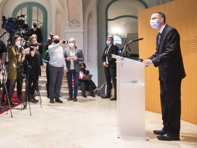 Mozgová smrť? Nie, je v kóme, uviedol GP o Lučanskom
