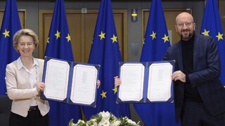 Podpísali dohodu medzi Britániou a EÚ, platiť bude od nového roka