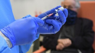 Spustili online formulár na očkovanie, zatiaľ je pre zdravotníkov