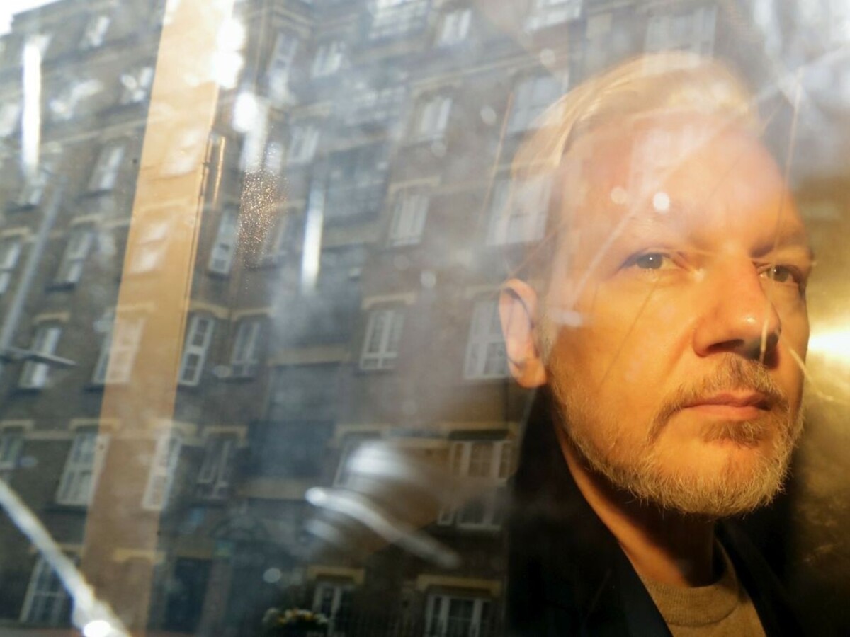 Dostane sa na slobodu? Zakladateľa WikiLeaks odmietli vydať do USA