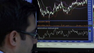 Investori nakupujú, očakávajú oživenie ekonomiky. Burzy sú v pluse