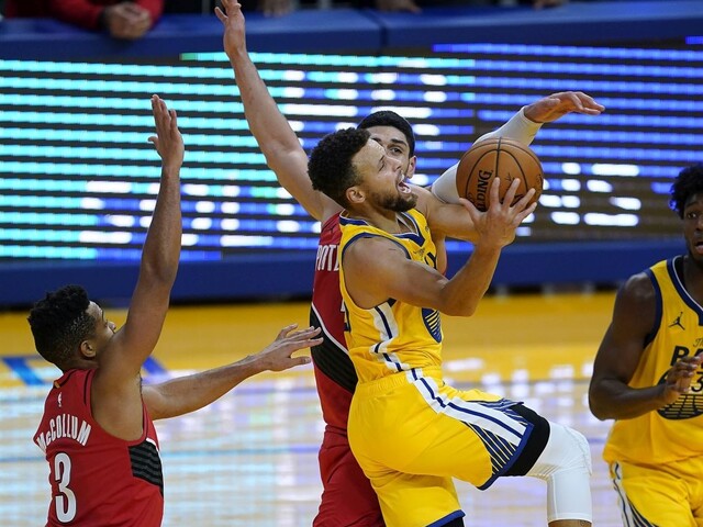NBA: Curry je späť vo forme, sám nastrieľal 62 bodov