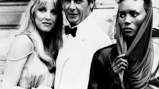 Herečku z bondovky pripojili na ventiláciu, je v kritickom stave