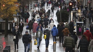 Máme už vyše 2600 obetí nákazy, pribudli tisícky prípadov