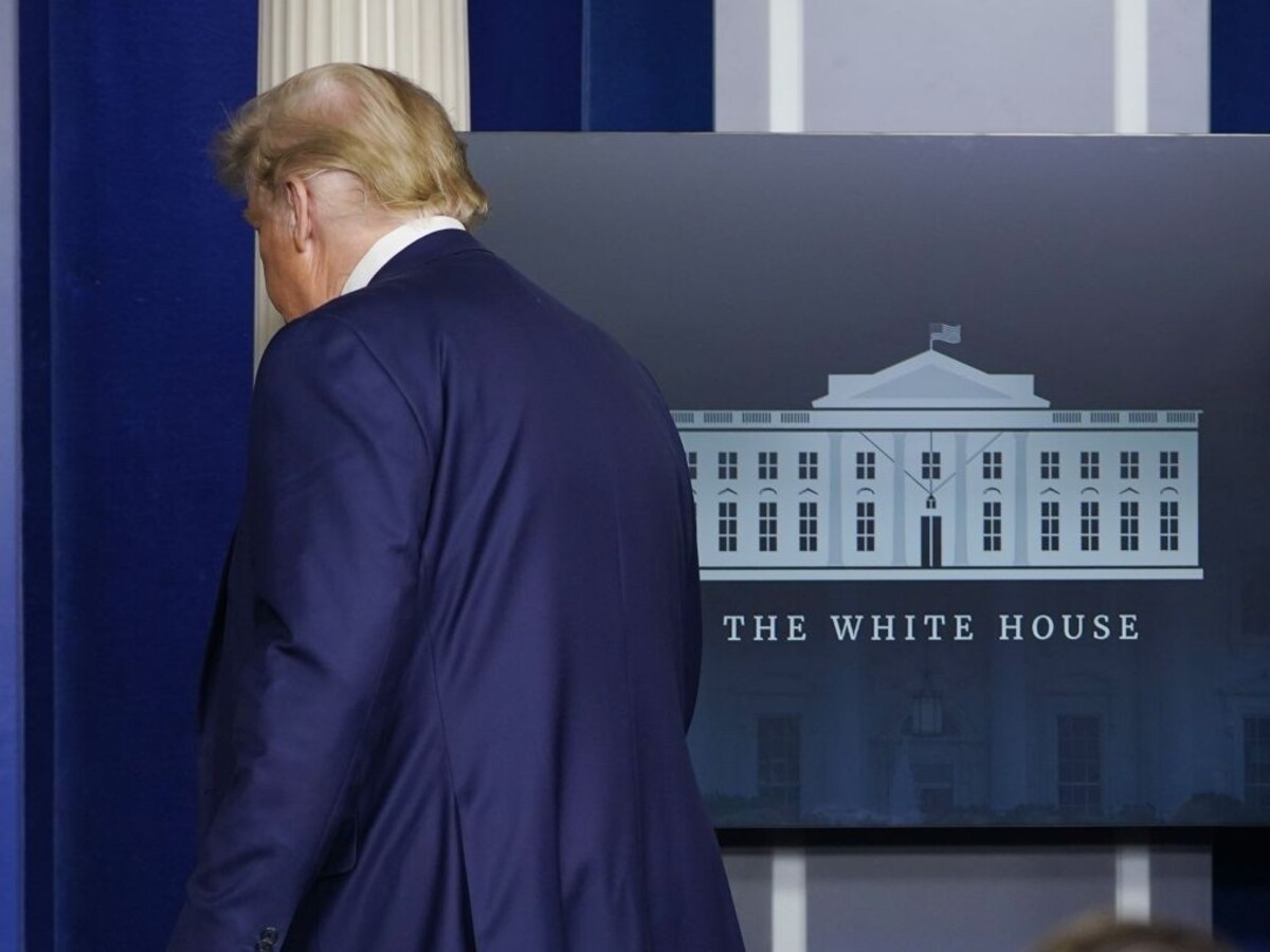 Na Trumpa vydali zatykač. Iracký súd ho chce pre smrť generála