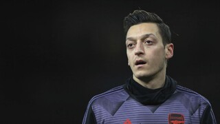 Özil je na odchode z Arsenalu, blízko má k dohode s Istanbulom