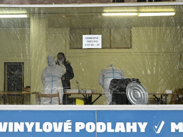 Testovanie pokračuje. V Púchove doteraz prišli tisíce ľudí