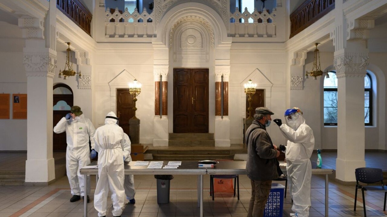 Situácia v okrese Nitra je kritická. Začal platiť tvrdší lockdown