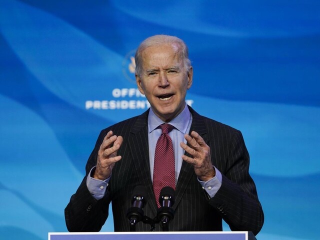 Bidenovi vpichnú druhú dávku vakcíny. Dostane ju pred médiami