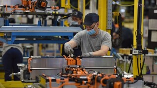 Priemysel sa dostal z červených čísel, dopomohli mu aj automobilky