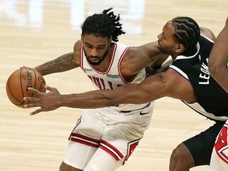 Basketbalisti Chicaga Bulls zaznamenali tri tesné prehry
