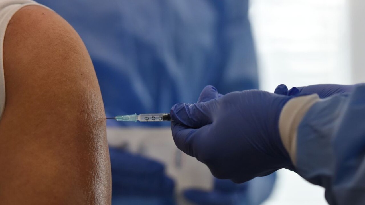 Kolektívnu imunitu tento rok nedosiahneme. WHO žiada trpezlivosť