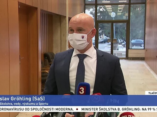 TB ministra B. Gröhlinga po rokovaní vlády o režime v školách