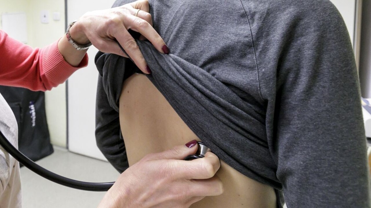 Problém začína byť aj s chrípkou, počet prípadov sa zdvojnásobil