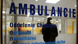 Niektoré ambulancie neordinujú, lekári sa boja či pomáhajú inde
