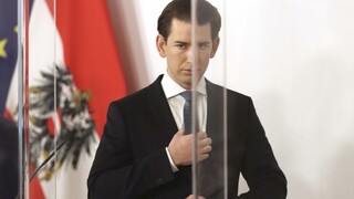 Rakúsko predlžuje lockdown, na verejnosti sú povinné respirátory