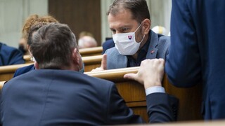 Matovič hrozil pádom vlády, pokuty za očkovanie vraj museli prejsť